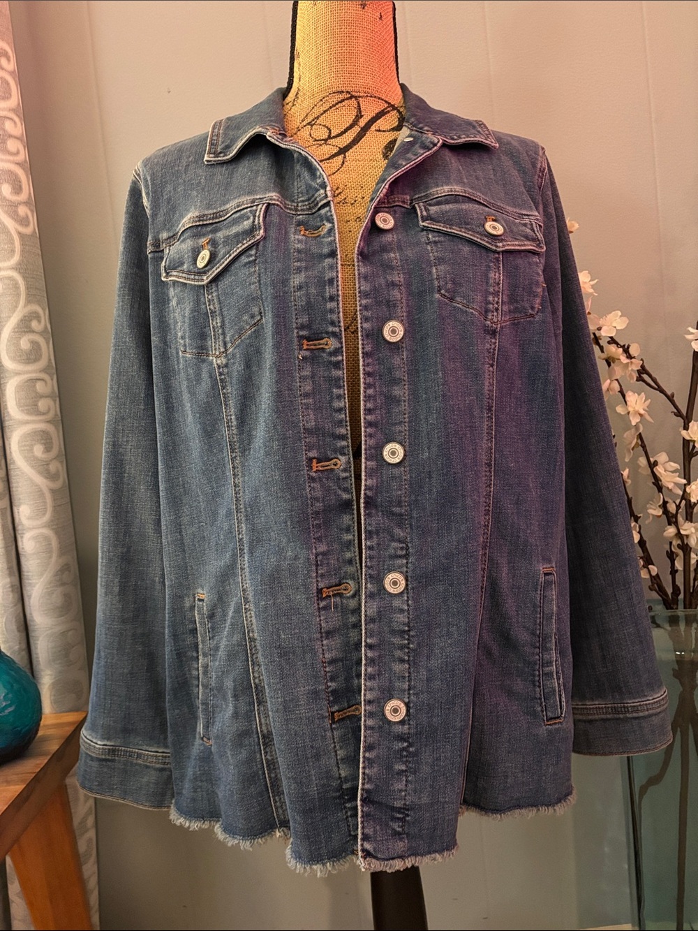 Chico's Frayed Hem Denim Jacket Size 2/Large/12